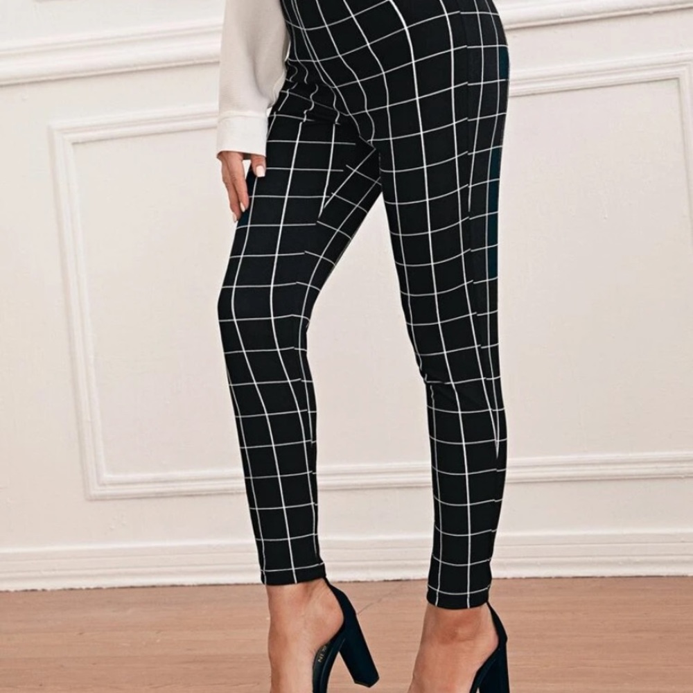 XS SHEIN black and white dress pants